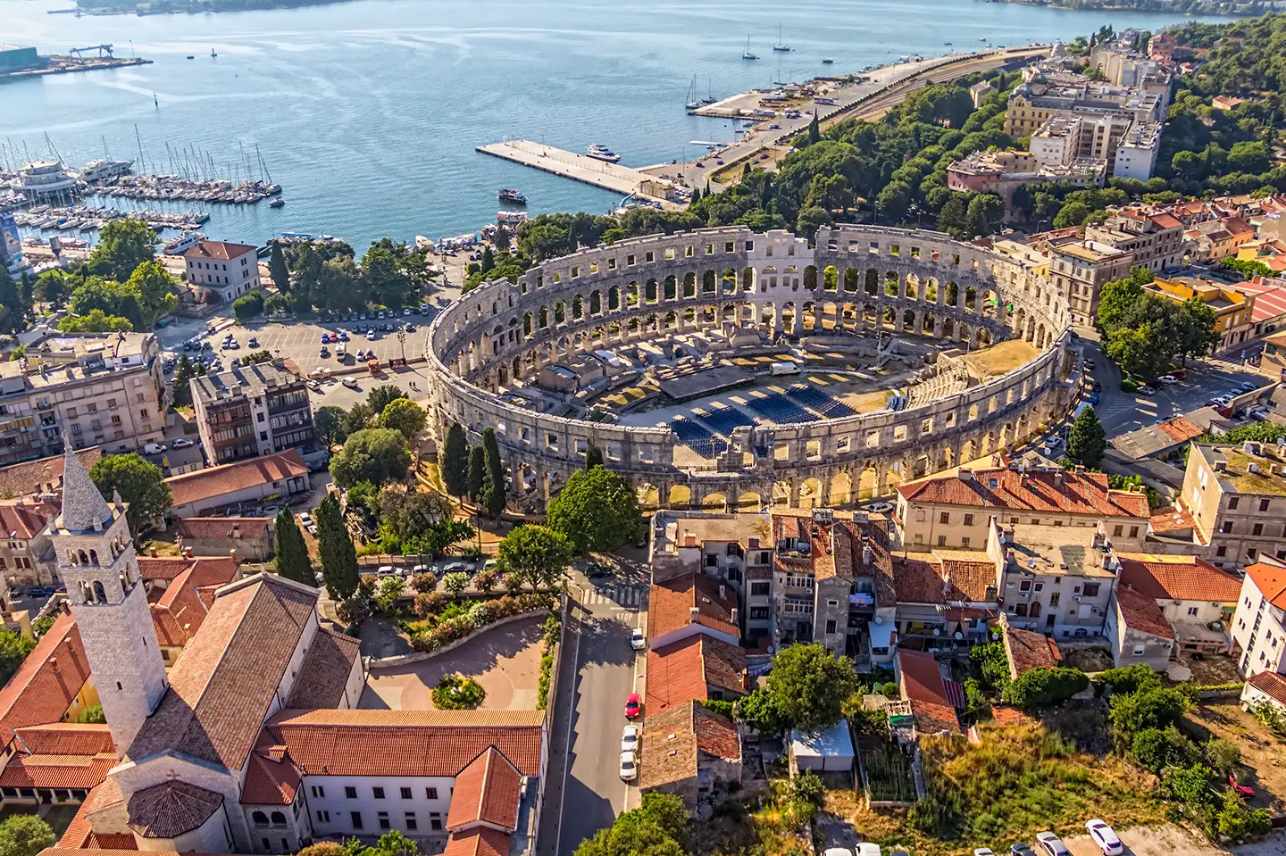 Pula sailing routes