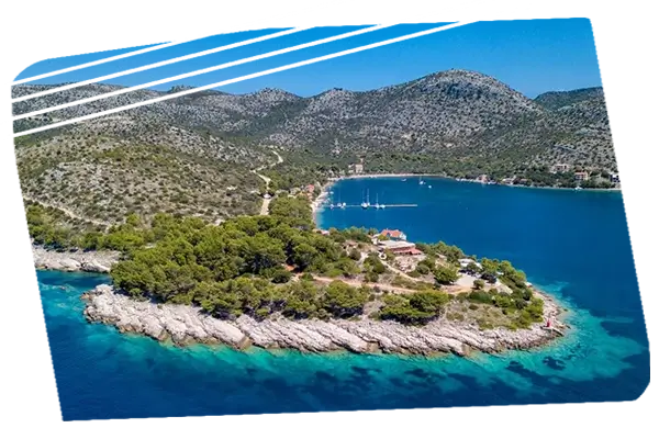 Skrivena Luka Catamaran Croatia