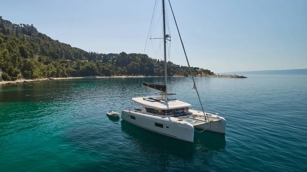 Catamaran Charter All Inclusive 6